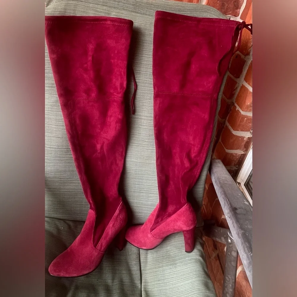 Stunning  Stuart Weitzman  suede Burgundy Over-the-Knee Boots Size 36 “Like New”